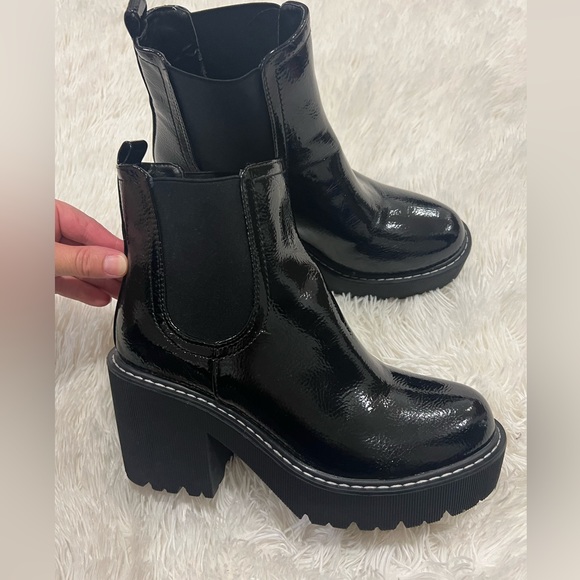 Forever 21 Shoes - Forever 21 Chelsea Boots  - size 10